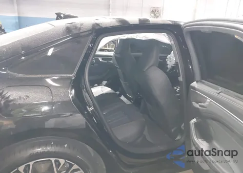 2026 Audi A6 z USA, uszkodzony, nr VIN WAU55CFNXTN017517